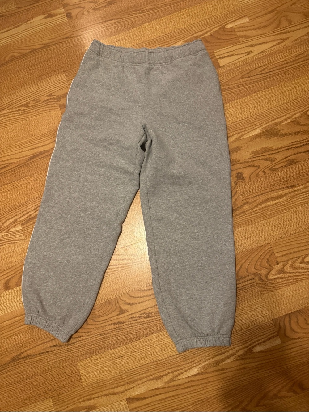 Athleta Women’s  Heather Gray Fleece Joggers